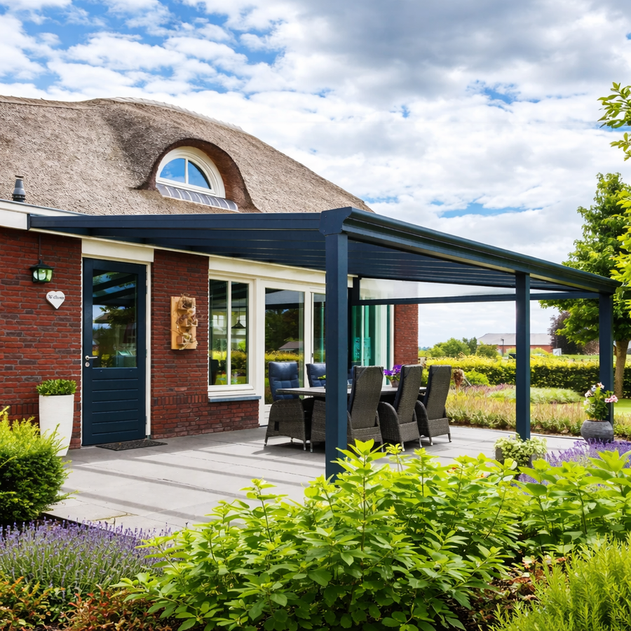 Deponti Pigato glass roof aluminium veranda in anthracite on a contemporary home