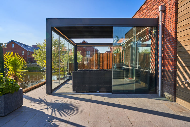 Motorised Retractable Roof Pergola | Deponti Pinela Deluxe | Full Open-Sky Effect | Somfy Remote | Synchronised Gasket Seal