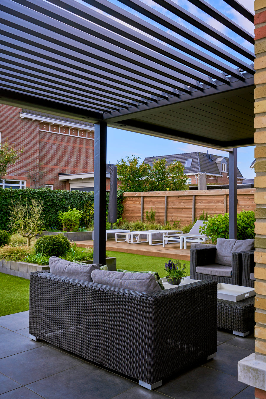 Motorised Louvred Pergola | Deponti Pinela | Somfy Remote Control | Stepless Louvre Rotation Up To 120° | Precise Light & Airflow Control