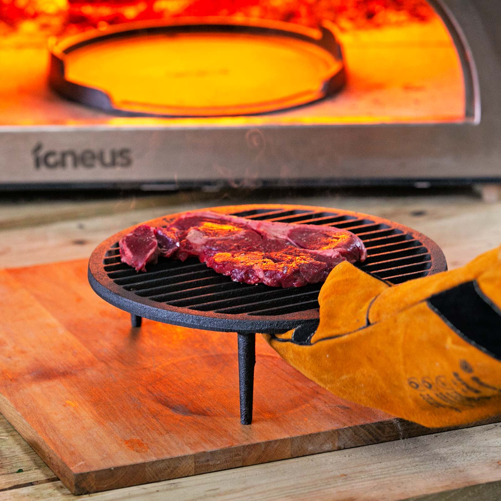 igneus cast iron tuscan grill product exterior view