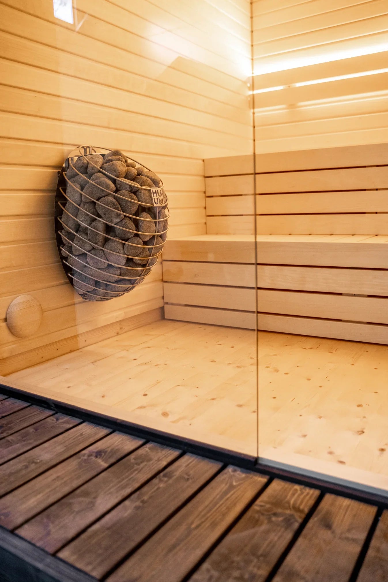 dune 250 deluxe 2 4 person outdoor prebuilt cube sauna product exterior view — view 4