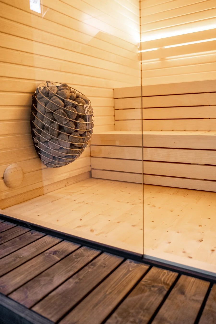 dune 250 deluxe 2 4 person outdoor prebuilt cube sauna product exterior view — view 4