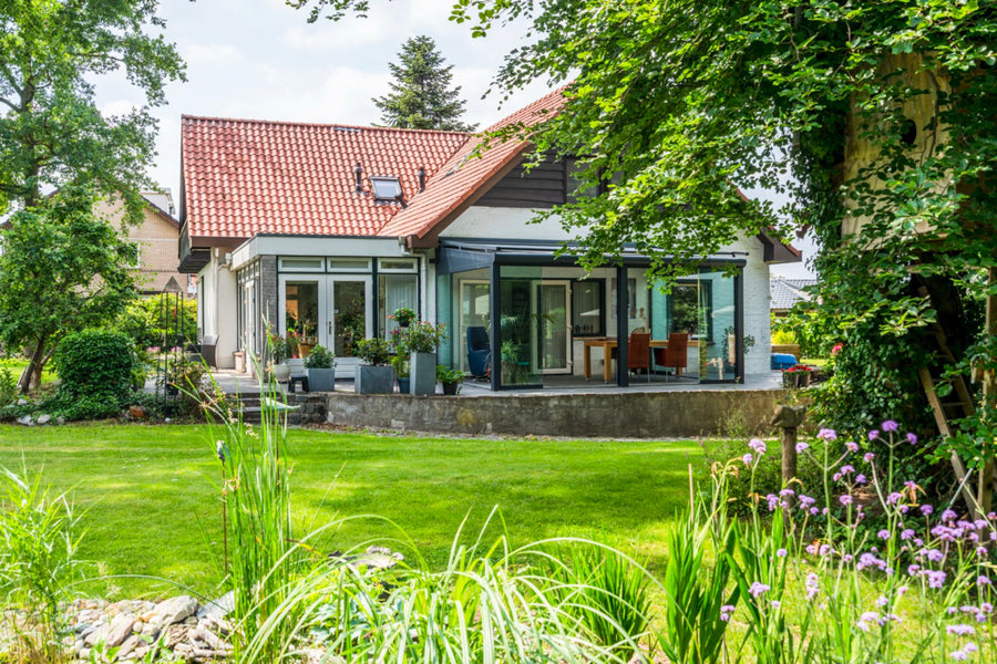 Aluminium Veranda | Deponti Pigato | Wide Span Up To 7m | Extra-Large Gutter | Glass Roof