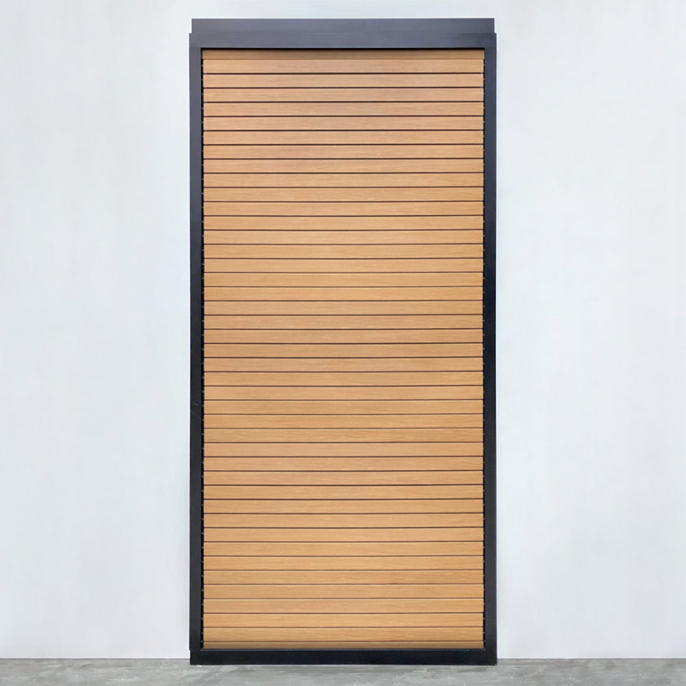 Roma Anta louvred sliding panel in anthracite with wood look slats on a veranda side