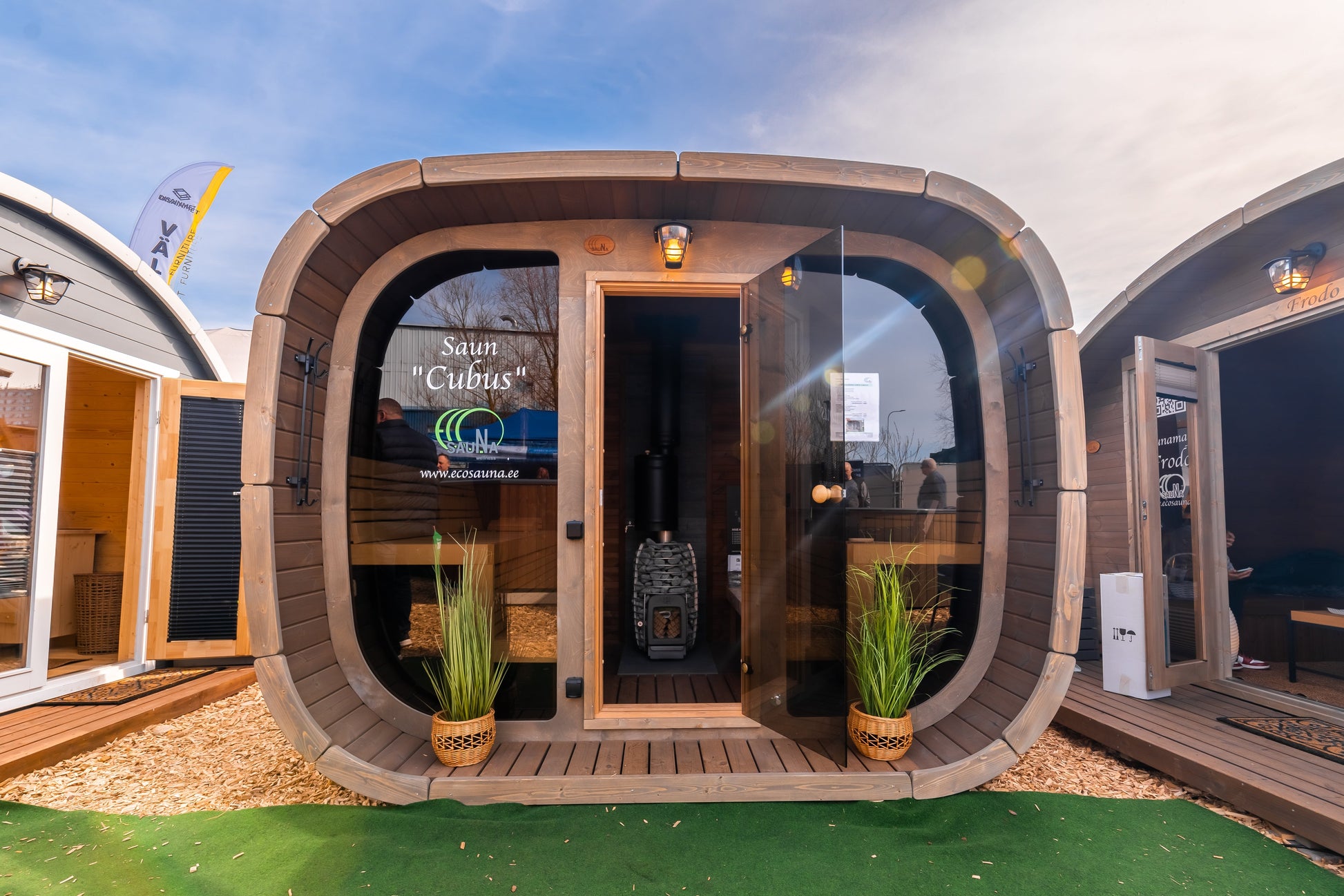 vista 240 deluxe thermowood with glass front 6 person outdoor cube sauna product exterior view — view 10