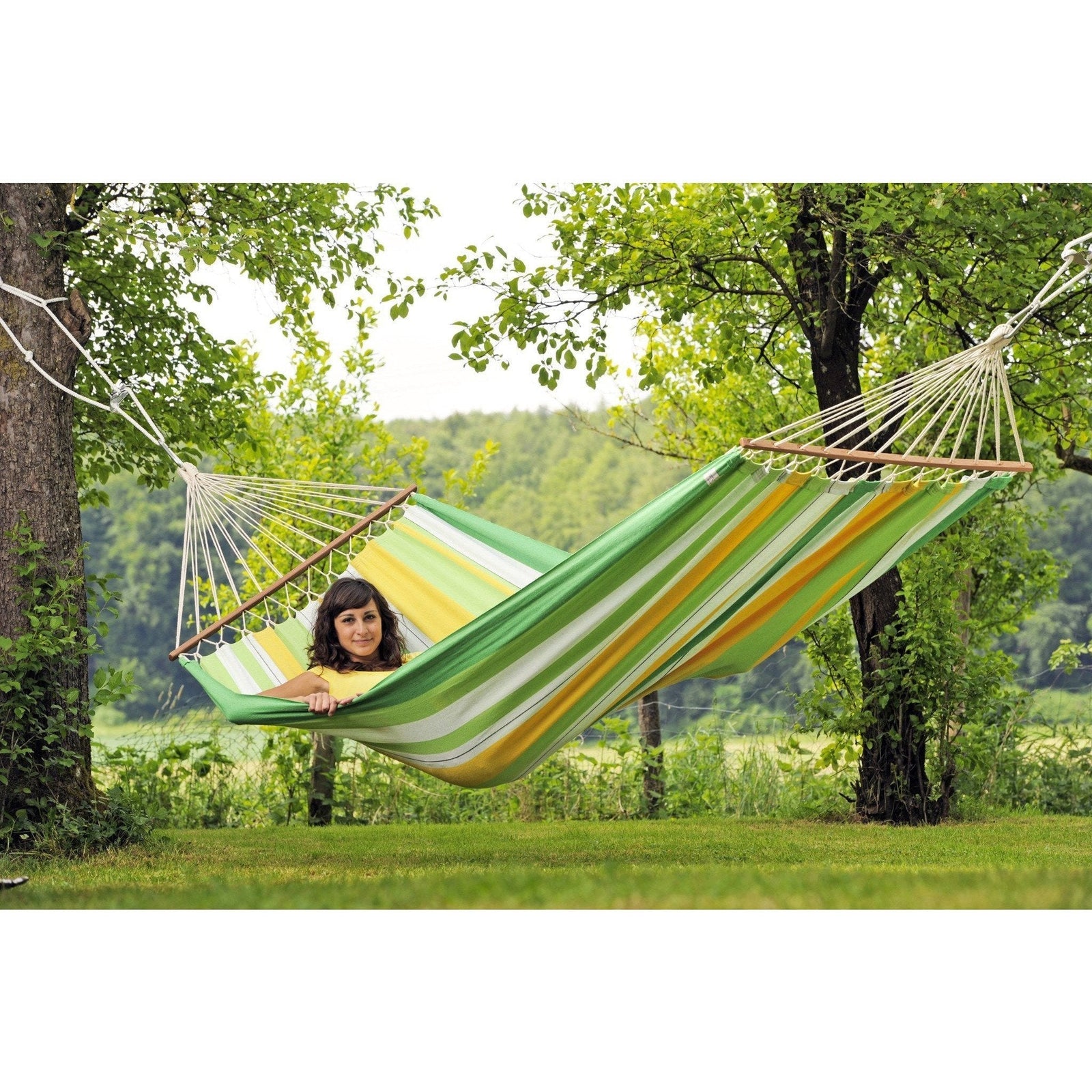 brasilia apple hammock product exterior view