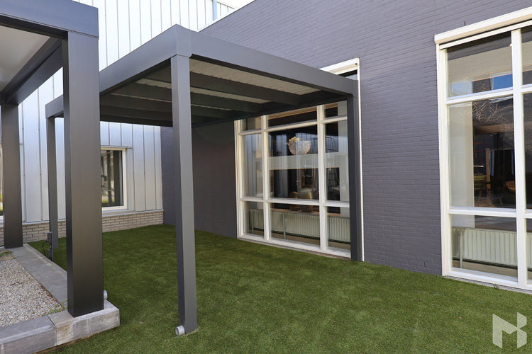 MB Carport by Roma Verandas - showroom