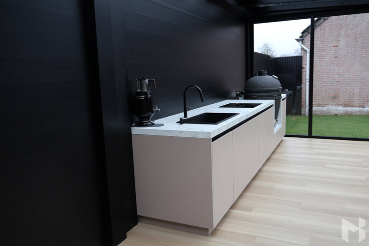 MB Cube Grand by Roma Verandas - garden room inside sliding glass doors screens