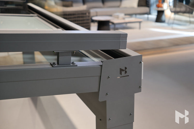 MB Solid by Roma Verandas - showroom
