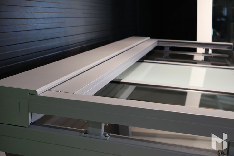 MB Solid by Roma Verandas - showroom