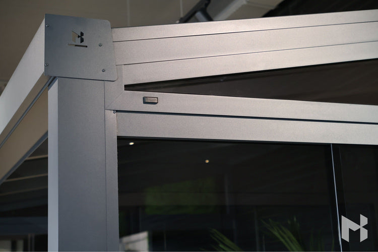 MB Solid by Roma Verandas - showroom