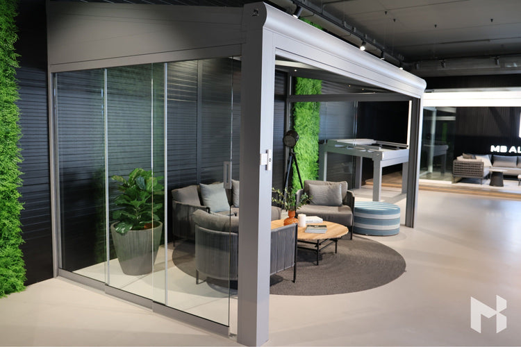 MB Solid by Roma Verandas - showroom