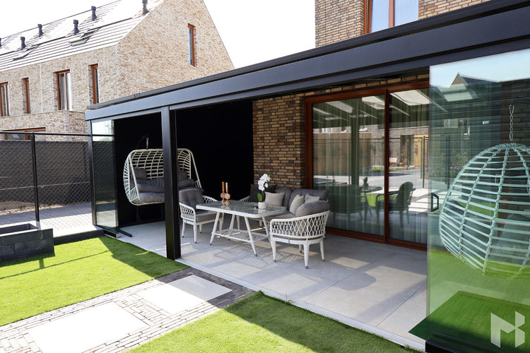 MB Solid by Roma Verandas - sliding glass doors sun shading aluminium side wall