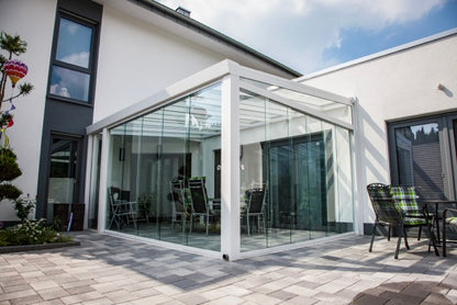 The Luxa veranda in white from the side showing slim post and depth