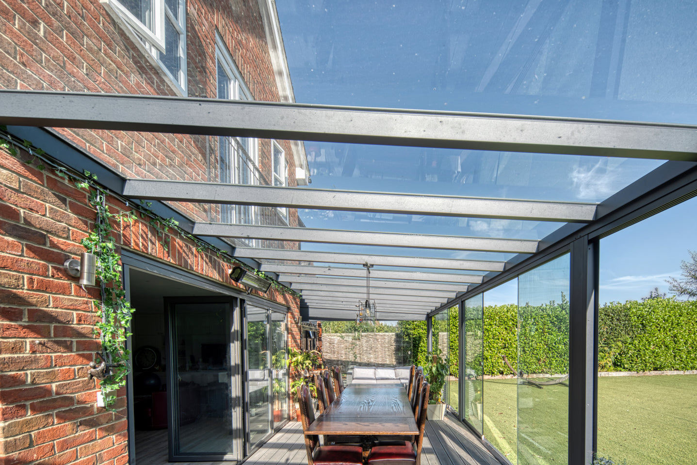 The Nobile veranda in anthracite on a flat-fronted detached home